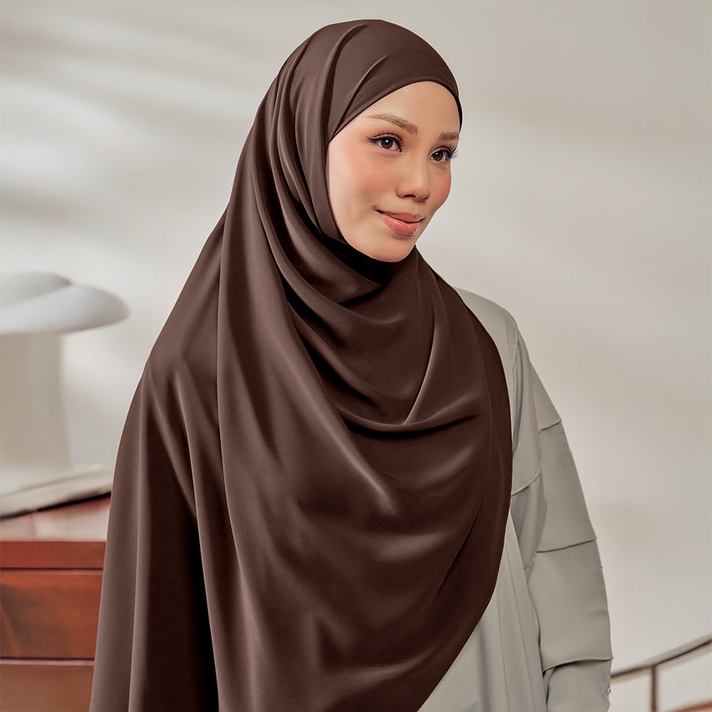 Mina Khimar