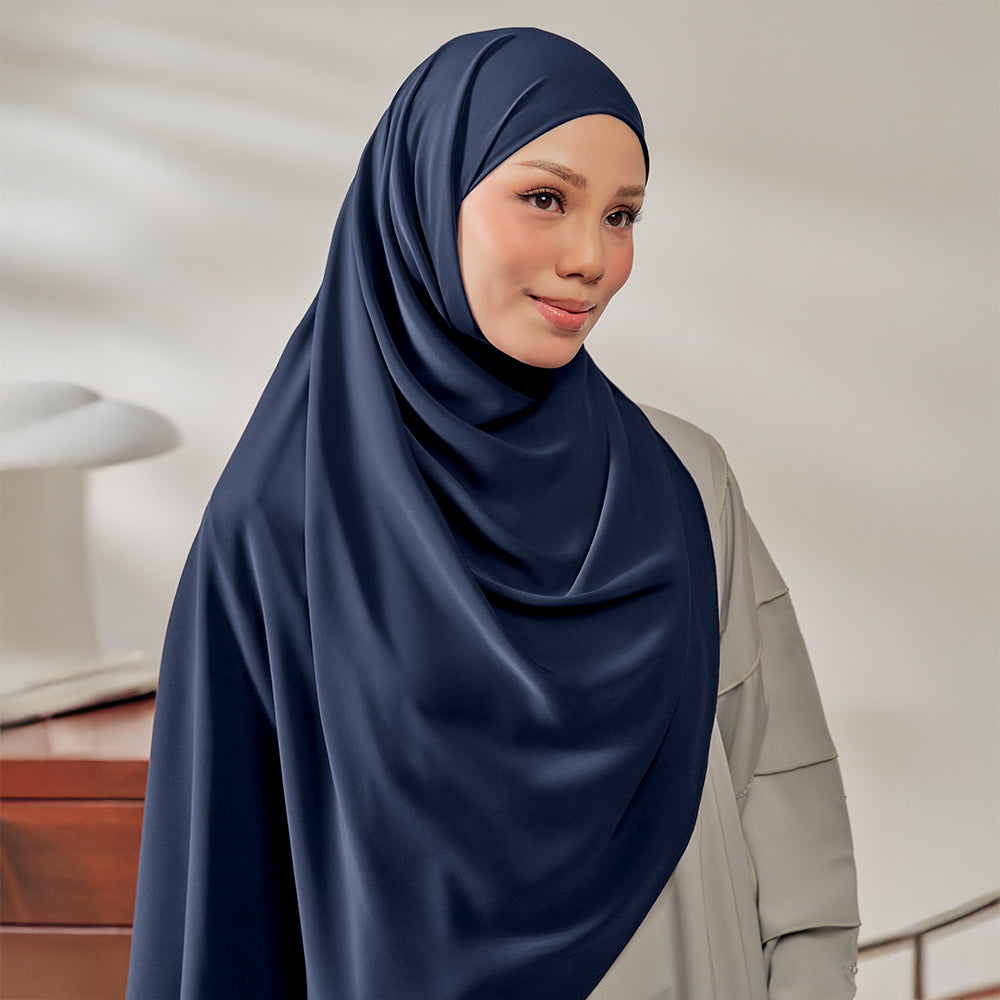 Mina Khimar