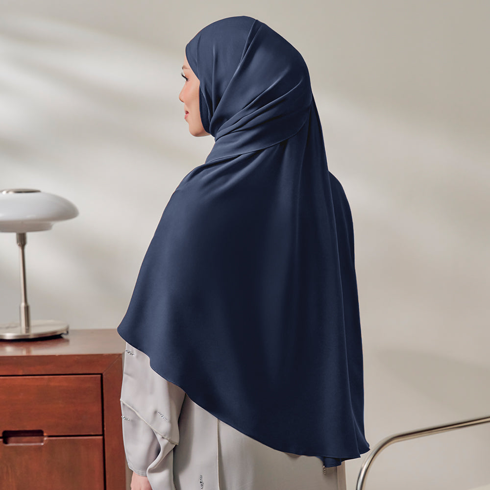 Mina Khimar