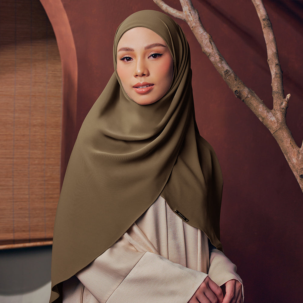 Mina Khimar